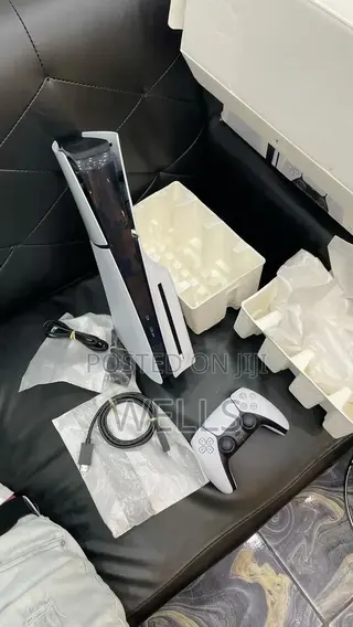 PS5 Slim Disc Edition