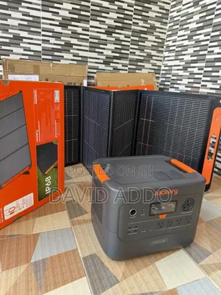 Jackery Generator and Solar Panels