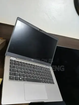 Laptop Dell Latitude 5320 8GB Intel Core i5 SSD 256GB