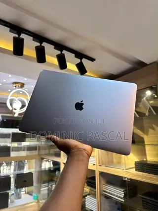 Laptop Apple MacBook Pro 2019 64GB Intel Core i9 SSD 1T