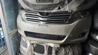 Toyota Venza 2014,2015,2016,2017 Front Cut / Nose Cut Available
