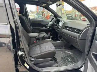 Mitsubishi Outlander SE 4dr SUV (2.4L 4cyl CVT) 2015 Black