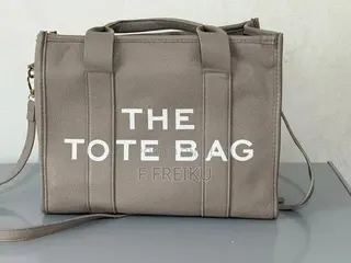 Marc Jacobs: The Tote Bag