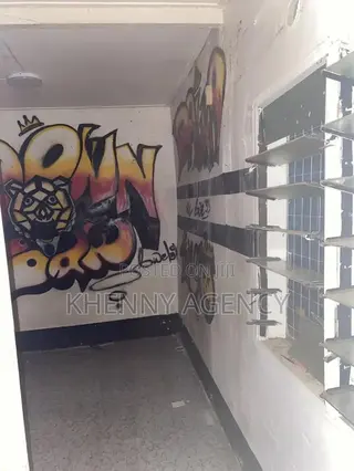 1bdrm Bedsitter in Dansoman Control, Market for rent