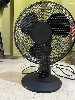 Sleek 3-Blade Black Desk Fan