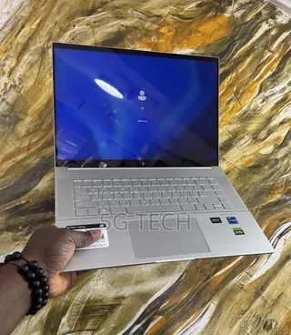 Laptop HP Envy 16 Gaming 16-h1023dx 16GB Intel Core i7 SSD 1T