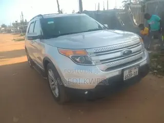Ford Explorer 2018 Gray