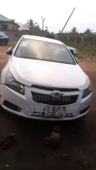 Chevrolet Cruze 1LT 4dr Sedan (1.4L 4cyl Turbo 6A) 2014 White