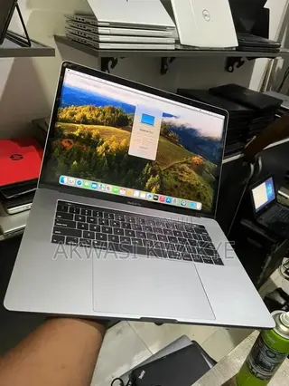 Laptop Apple MacBook Pro 2019 32GB Intel Core i9 SSD 1T