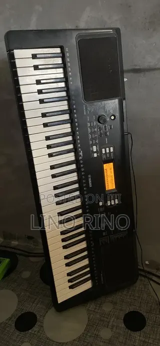 Yamaha PSR E363
