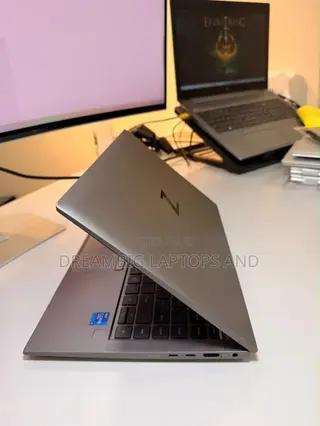 Laptop HP ZBook Firefly G8 32GB Intel Core i7 SSD 512GB