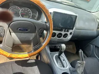 Ford Escape XLT 3.0 4WD 2006 White