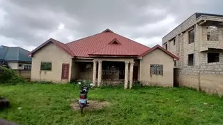 6bdrm House in Kuntunse Dvla, Accra Metropolitan for sale