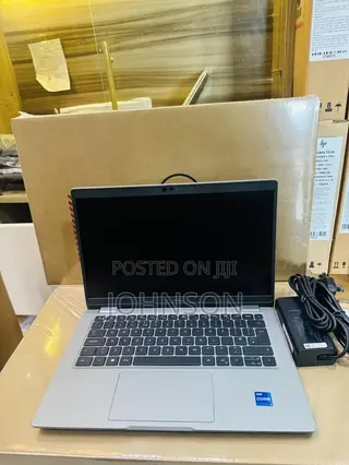 Laptop Dell Latitude 5320 16GB Intel Core i5 SSD 256GB