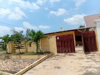 2bdrm House in Agent Mensah, Police Station for sale