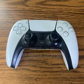 PS5 Controller Used