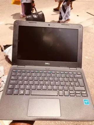 Laptop Dell Latitude 11 3190 4GB Intel Pentium SSD 128GB