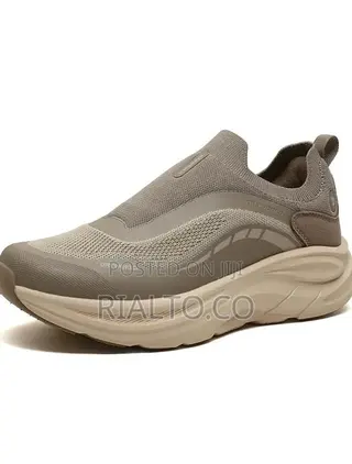 Breathable Knitted Thick Cushion Sole Slip-on Sneaker