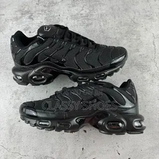 Nike Tn All Black Edition