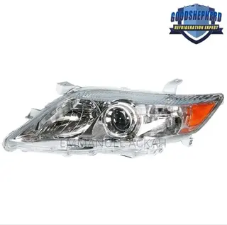 Toyota Camry LE 2010-11 Headlight