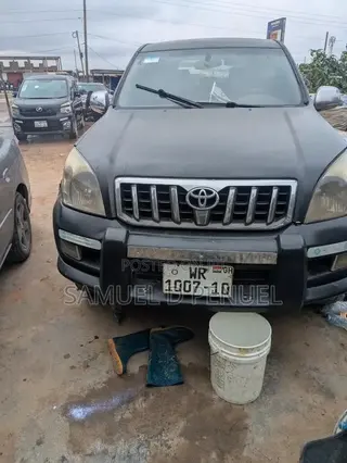 Toyota Land Cruiser 2006 Black