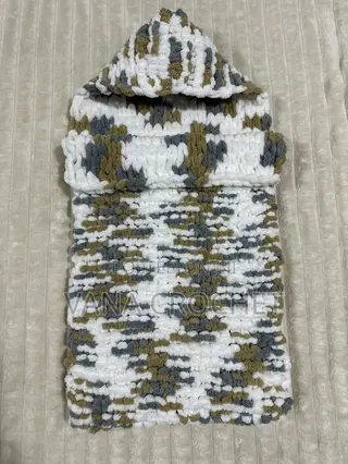 Finger Loop Yarn Swaddles - Different Colors