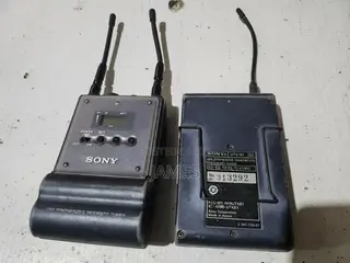Sony URX-P1 UTX B1 Wireless UHF Diversity Tuner & Receiver