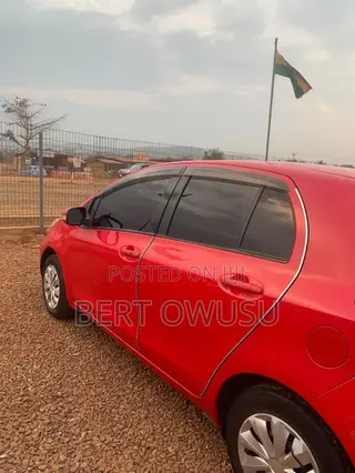 Toyota Vitz 2010 Red