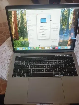 Laptop Apple MacBook Pro 2019 16GB Intel Core i7 SSD 2T