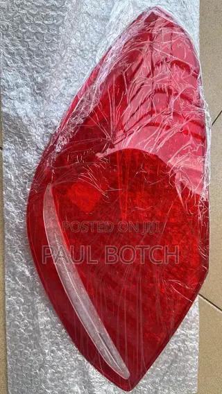2015-2017 Mercedes-Benz C-Class Taillight Lens Cover