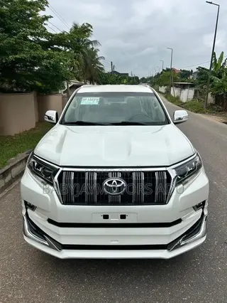 Toyota Land Cruiser Prado 2.7 2017 Pearl