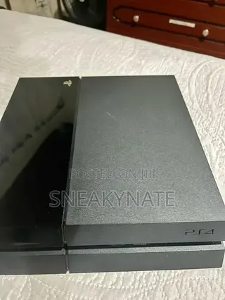 Jailbreak Standard Ps4 Console With 7 Games Installed