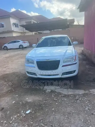 Chrysler 300 300C AWD 2014 White