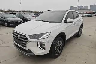 Hyundai Tucson Value FWD 2019 White