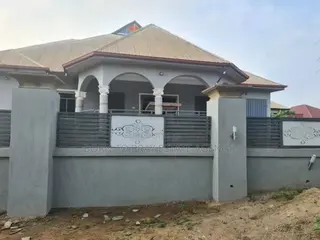 Furnished 6bdrm House in Born To Pray Estate, Atwima Nwabiagya for sale
