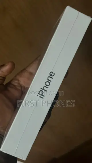New Apple iPhone 13 128 GB Black