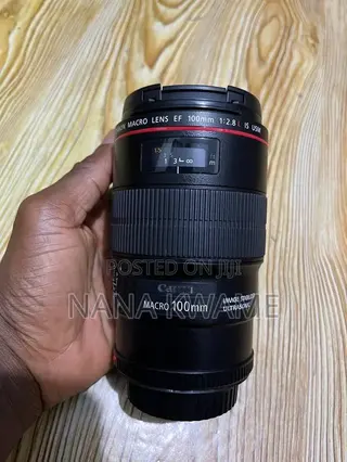 Canon 100mm L Macro Lens