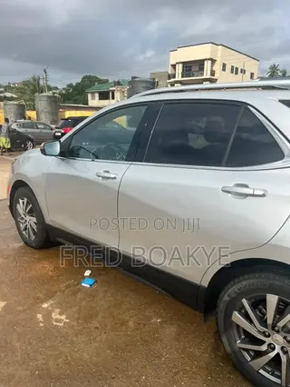 Chevrolet Equinox 2022 Silver