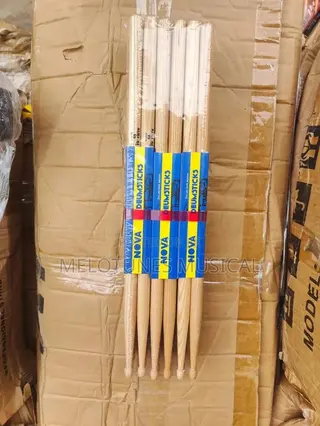 Nova by Vic Firth 5A Drumsticks(1pack)