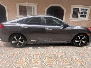 Honda Civic Touring 4dr Sedan (1.5L 4cyl) 2016 Gray