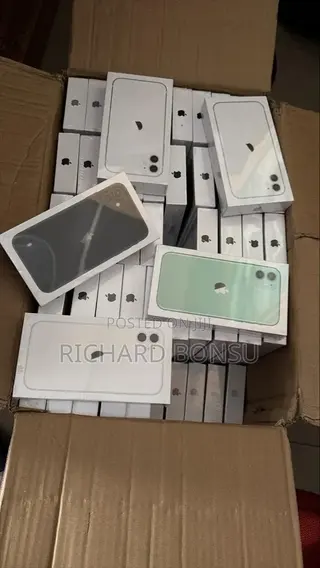 New Apple iPhone 11 128 GB White