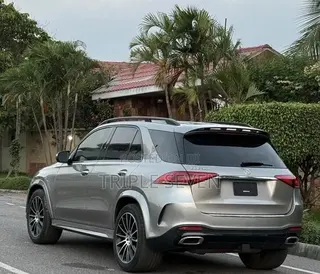 Mercedes-Benz GLE-Class GLE 350 4MATIC 2021 Gold