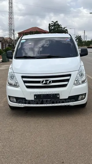Hyundai Starex 2017 White