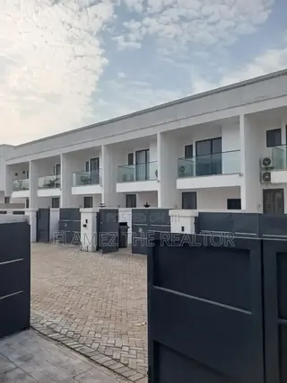 2bdrm Townhouse / Terrace in Nmai Dorn, Boundary Road Area for rent