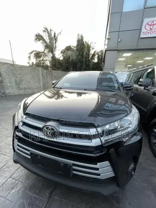 Toyota Highlander 2021 Black