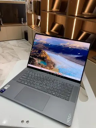 Laptop Lenovo Yoga Pro 9i Aura Edition 32GB Intel Core Ultra 7 SSD 1T