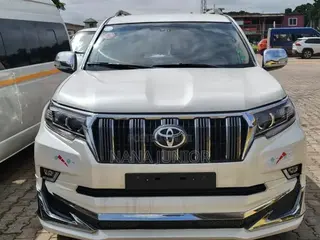 Toyota Land Cruiser Prado 2012 White
