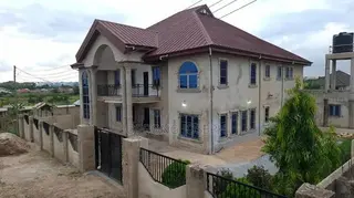 4bdrm Mansion in Apromasi Tech To, Kumasi Metropolitan for sale