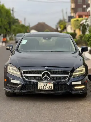 Mercedes-Benz CLS 550 Coupe 2013 Blue