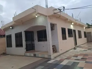 3bdrm House in Baatsona Total for rent